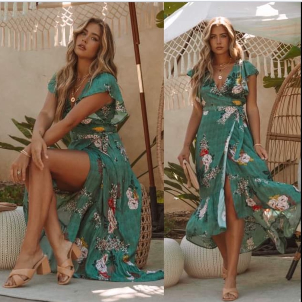 VICI ‘Fit to the Max’ Floral Wrap Maxi Dress